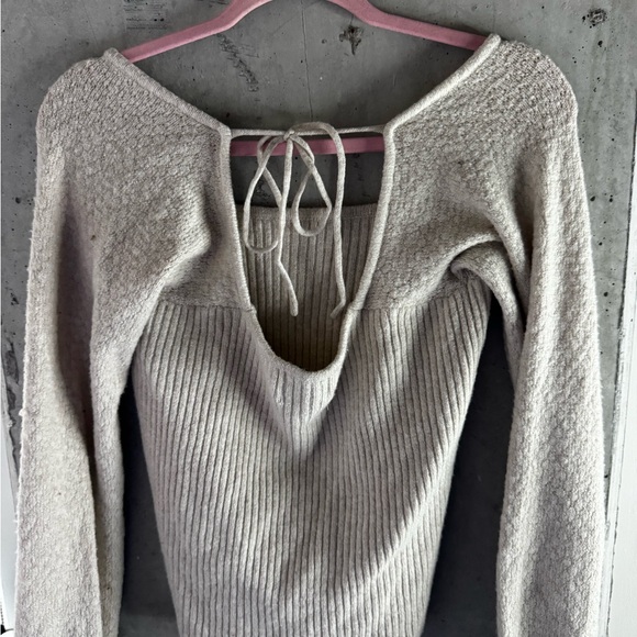 Pink Rose Cream Scoop Neck Sweater - Picture 4 of 5